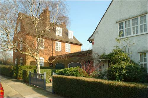 36-38 Asmuns Hill